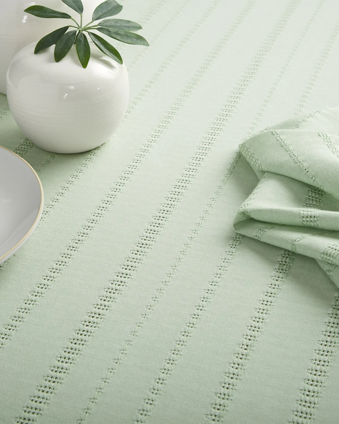 Woven Tablecloth in Sage Green 60x120 - Image 4