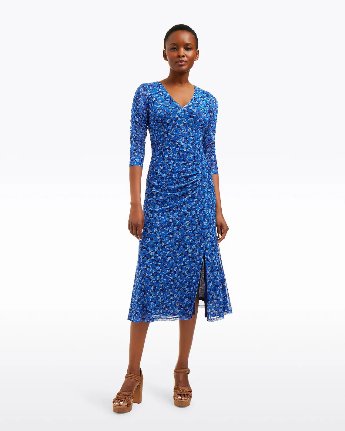 Selena V-Neck Midi Dress in Blue Scattered Ditsy - Image 4